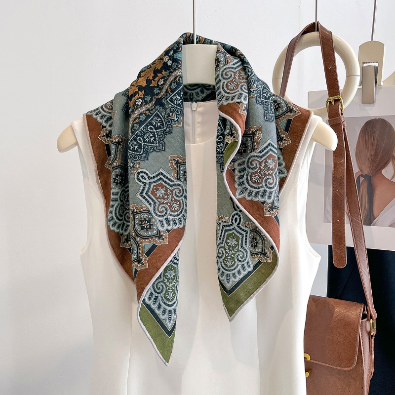 Pañuelo Cuadrado Central Compa - Shawl Wrap Winter reseña y precio